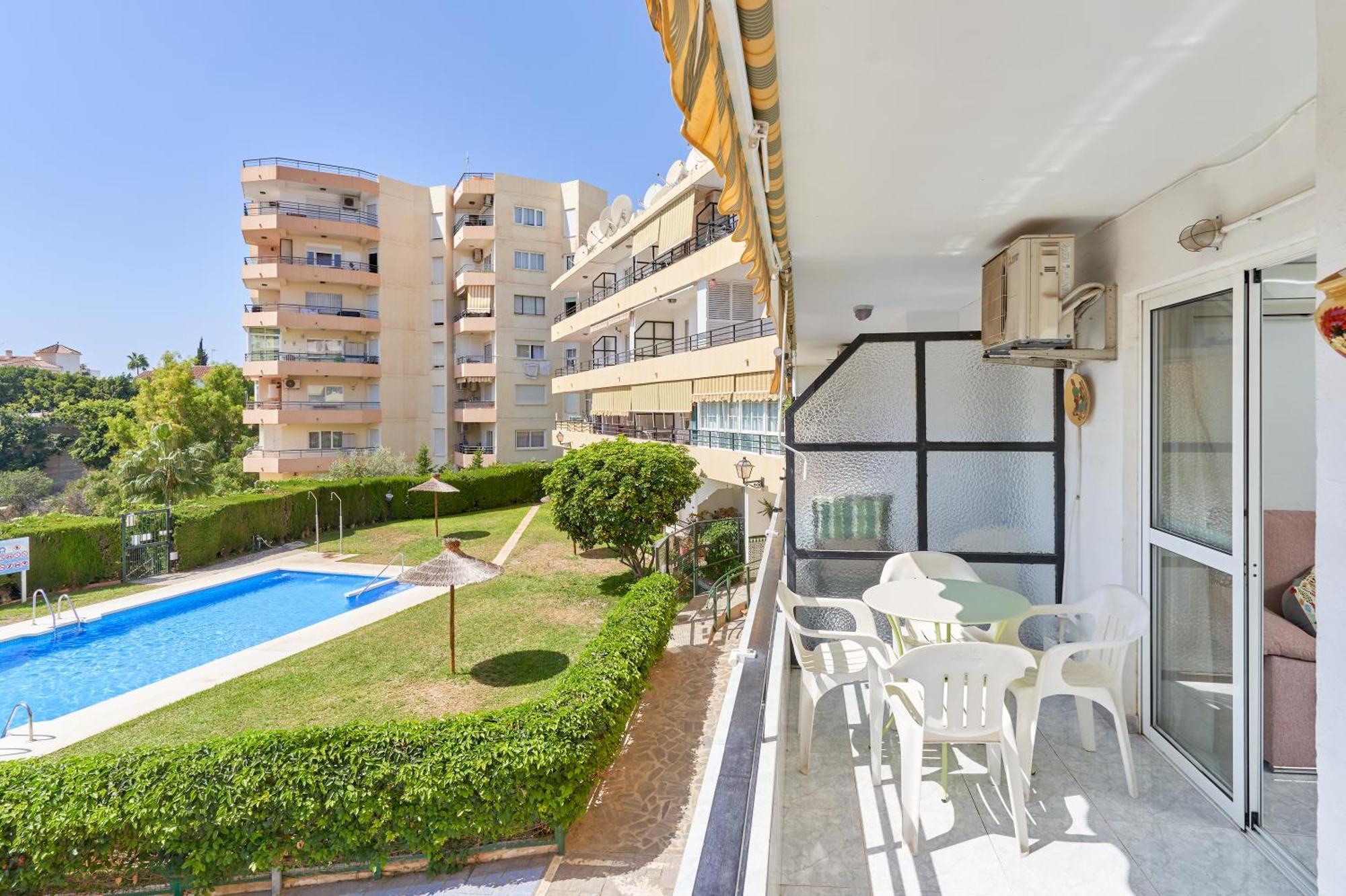 Hawaii 1St Floor Burriana, Nerja Appartement Buitenkant foto