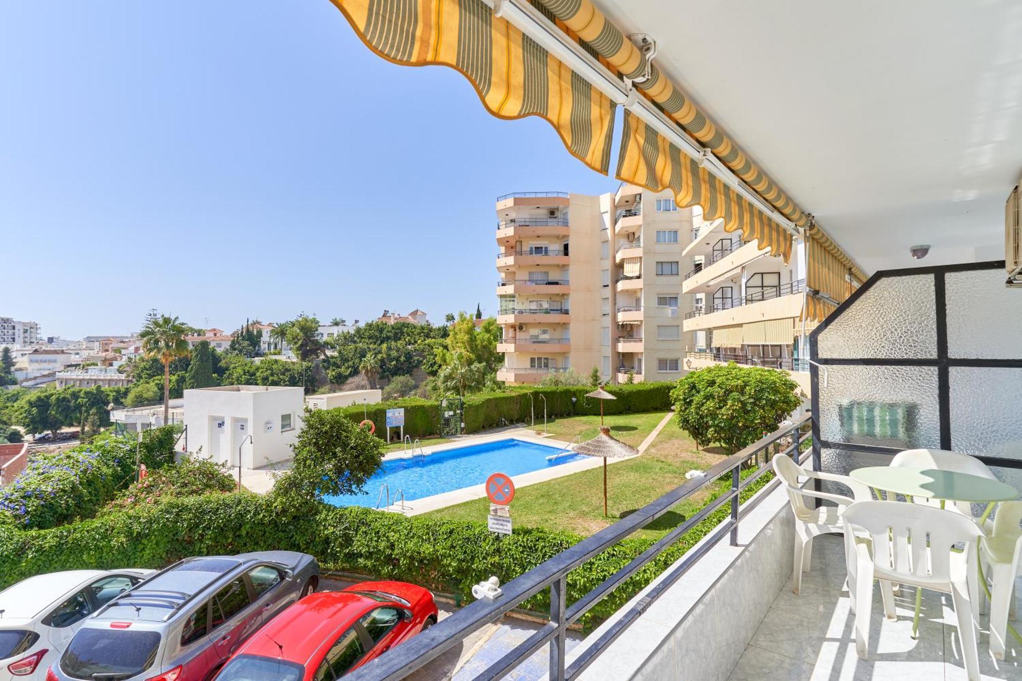 Hawaii 1St Floor Burriana, Nerja Appartement Buitenkant foto