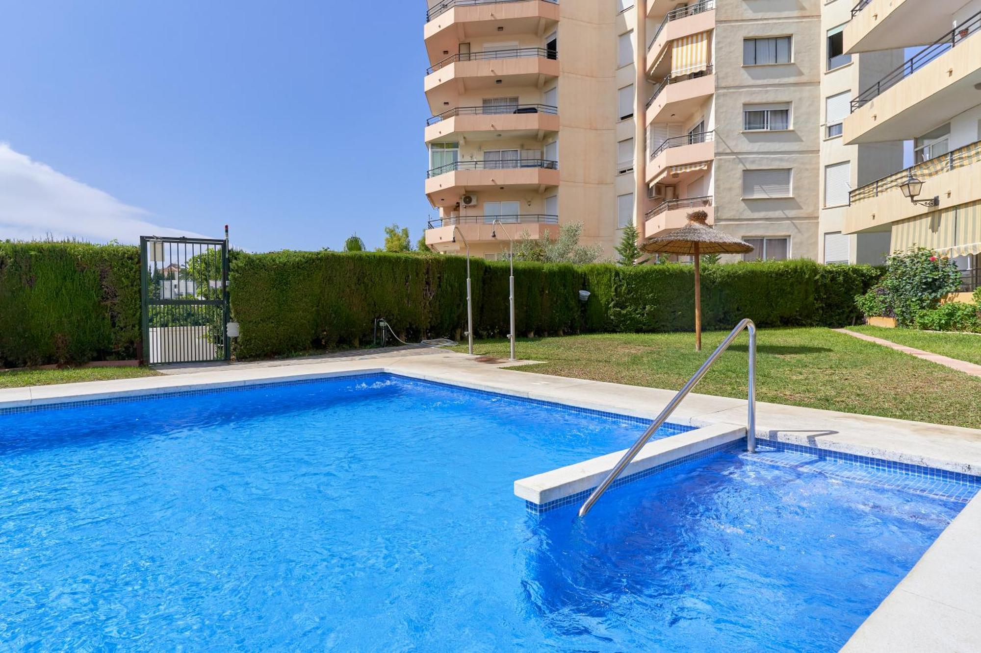Hawaii 1St Floor Burriana, Nerja Appartement Buitenkant foto